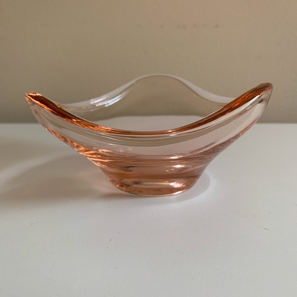 Pink Glass Trinket Dish - Picture 3 of 7